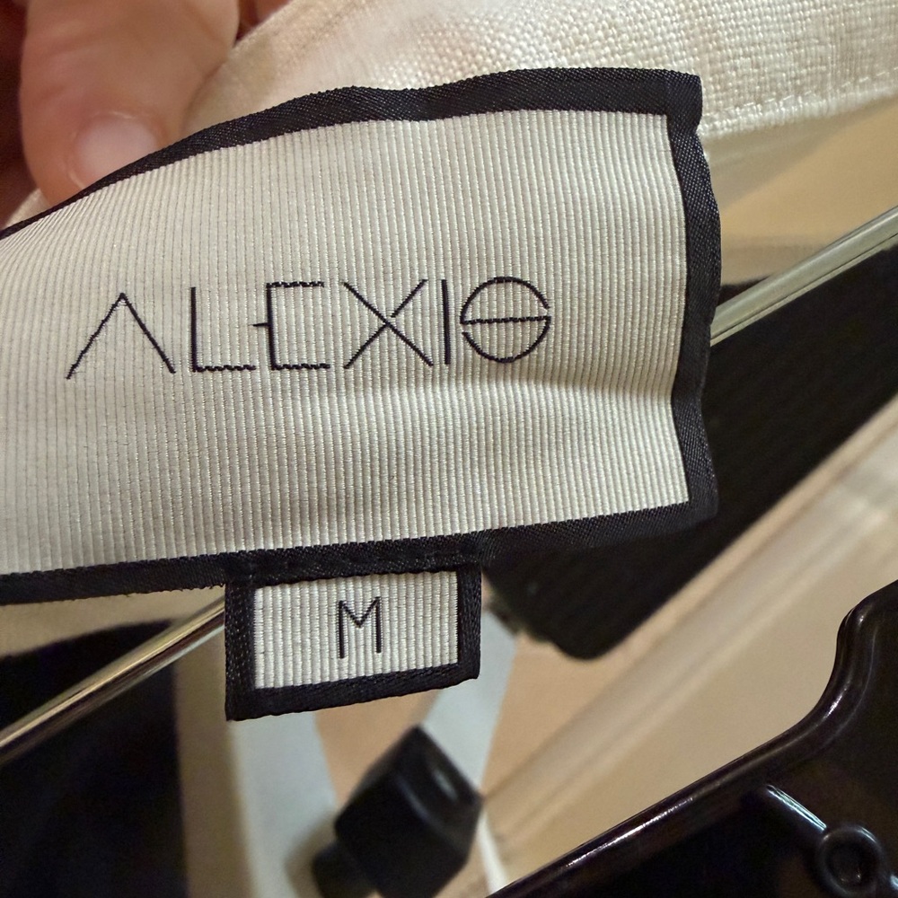 Alexis White Wide-Leg Pants with Blue Embroidered Hem - Picture 4 of 4